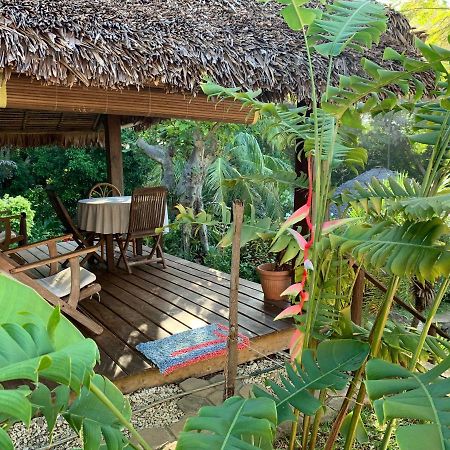 Bed and Breakfast Les Jardins D'Ankify Andimaka Esterno foto