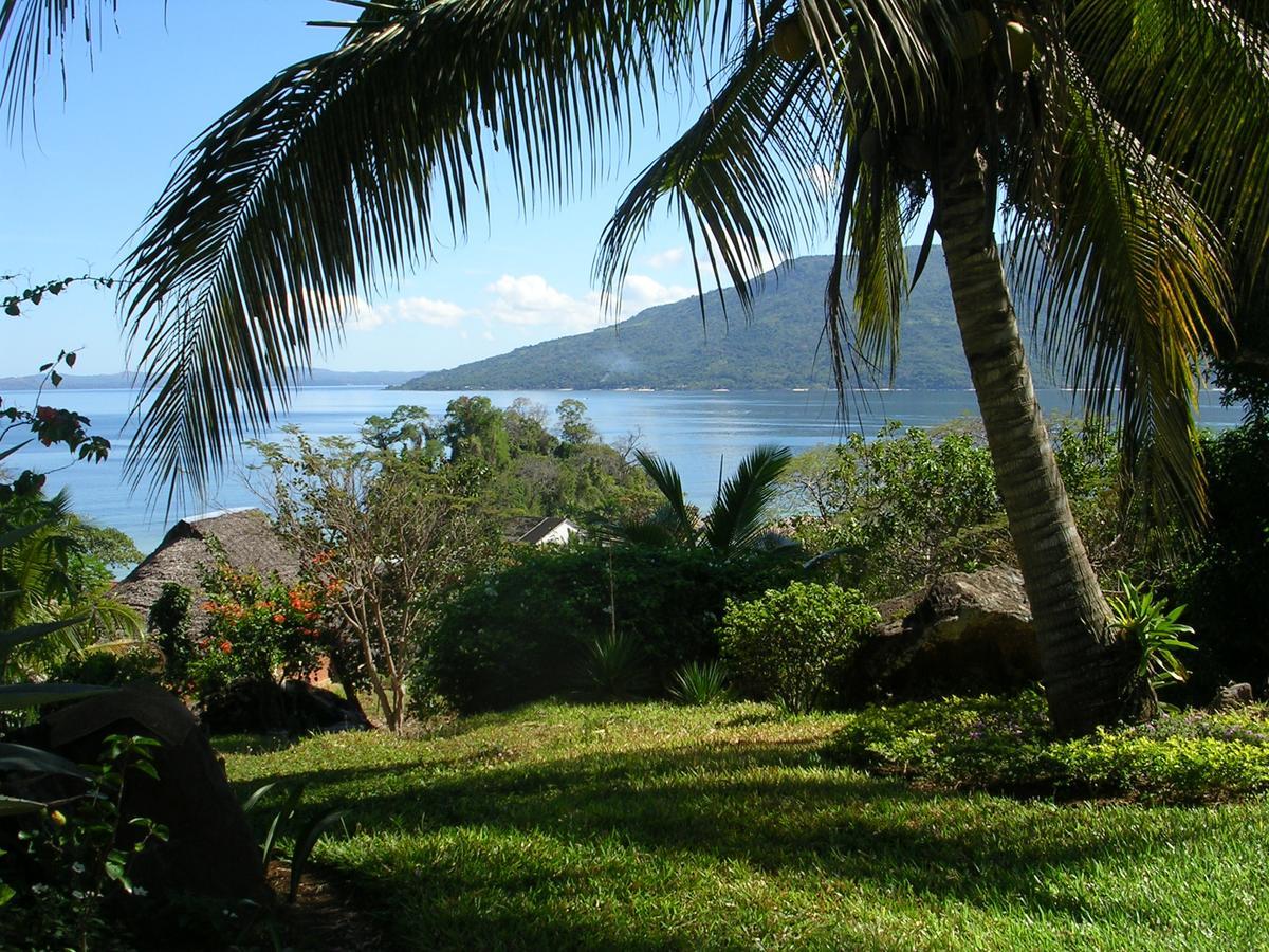 Bed and Breakfast Les Jardins D'Ankify Andimaka Esterno foto
