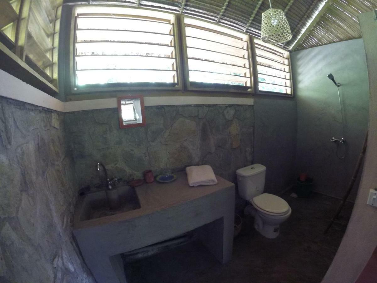 Bed and Breakfast Les Jardins D'Ankify Andimaka Esterno foto